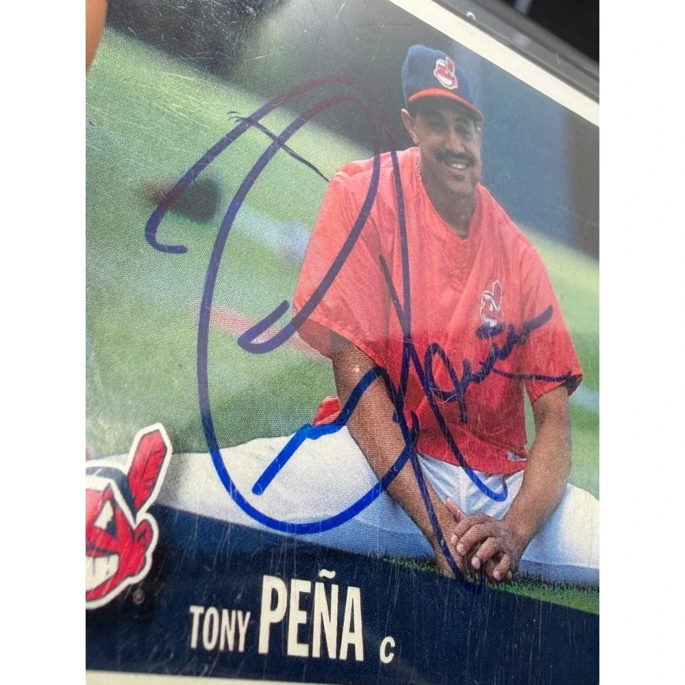 1996 Upper Deck Collector's Choice Tony Pena Signed Card 527 Cleveland Indians
